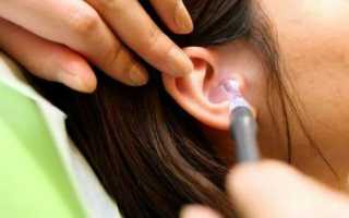 Почему давит в ушах, лечение неприятного симптома